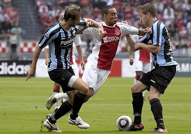 择半全场平 择半全场平